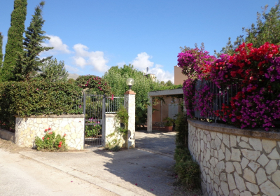 Casa Vacanze Appartamento Iris In Villa